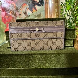 Gucci Mauve and Tan Monogram Wallet